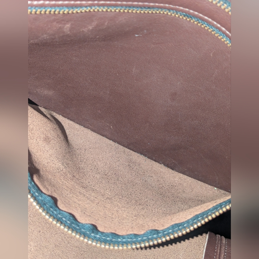 Vintage Coach Lightweight Tote In Glove Tanned Mahogany Leather. 4065 - Picture 11 of 14